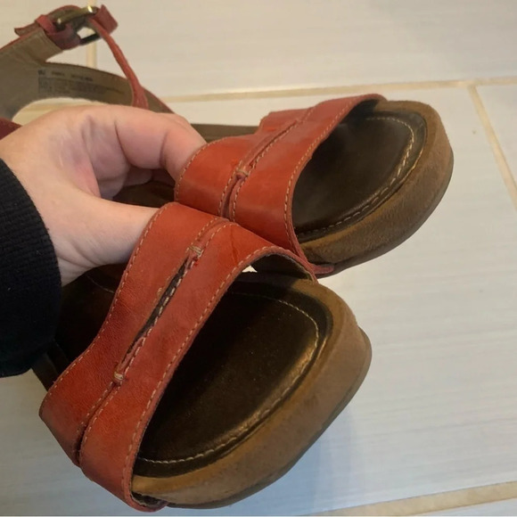 Naturalizer Panya  Red Leather Ankle Wrap Wedges 9 - Picture 6 of 9